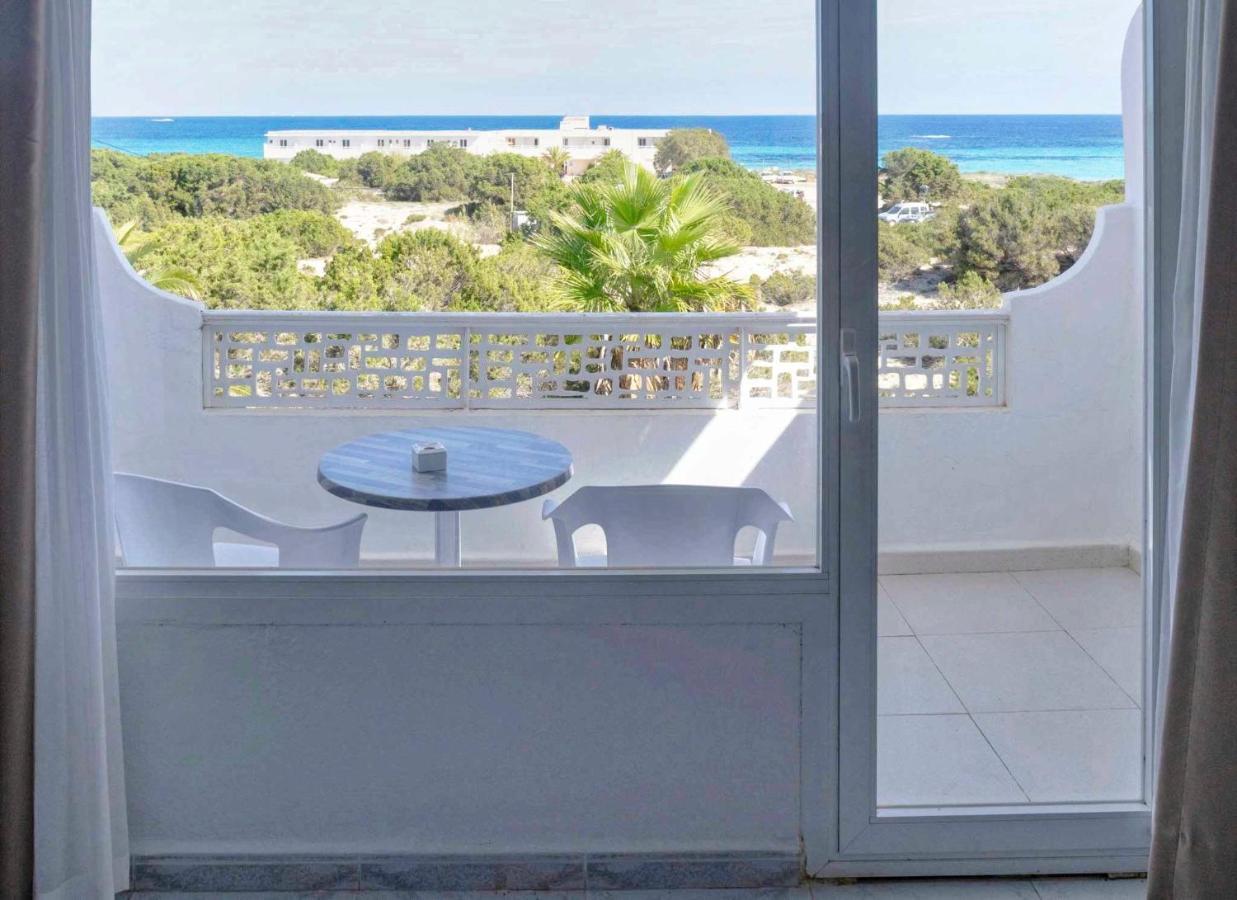 Roquetes Rooms - Formentera Break Es Pujols Dış mekan fotoğraf